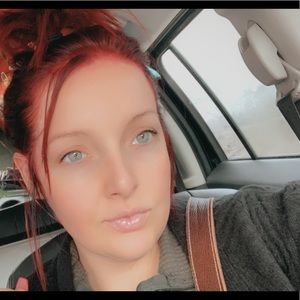 Meet your Posher, Christy